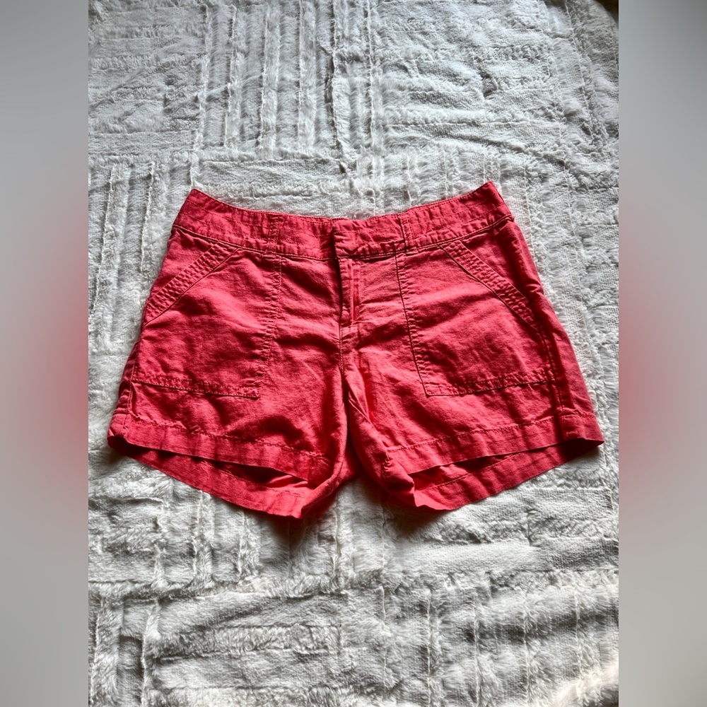 Banana Republic Women’s Pink Shorts Size 2